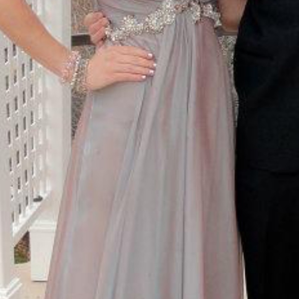 Prom dress - Picture 3 of 8